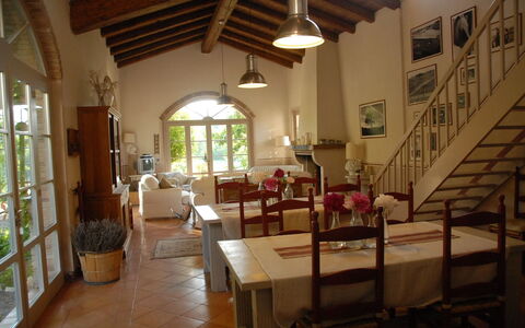 La Cenerara: Bâtiment, Pièce, Propriété, Plafond, Design Intérieur, Meubles, Maison, Immobilier, Table, Sol