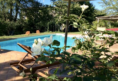 La Cenerara: Propriété, Fleur, Plante, Immobilier, Botanique, Maison, Piscine, Arbre, Domicile, Villa