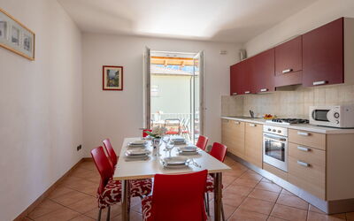 Logement:&nbsp;Letizia 100.1