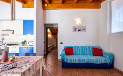 Logement:&nbsp;Letizia 100.2