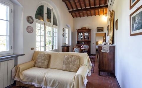 Vittoria: Pièce, Propriété, Meubles, Salon, Design Intérieur, Bâtiment, Plafond, Domicile, Maison, Immobilier
