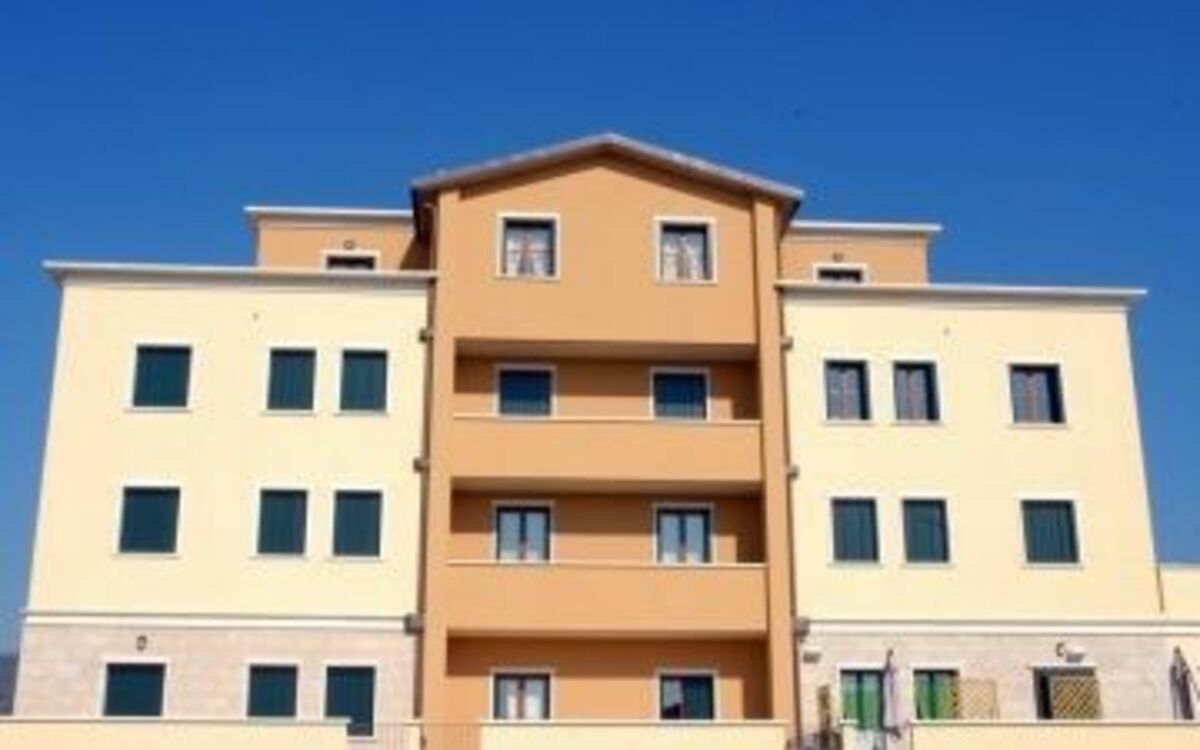 Quatre appartements avec vue panoramique, élégamment meublées et équipées de tout le confort.
