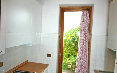 Rielli 4: Propriété, Pièce, Bâtiment, Maison, Meubles, Cuisine, Sol, Plafond, Comptoir, Immobilier