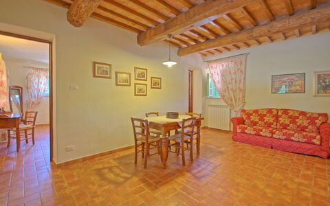 San Donato: Pièce, Propriété, Bâtiment, Sol, Meubles, Maison, Design Intérieur, Plafond, Immobilier, Table