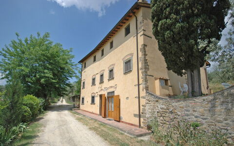 Le Vasche: Propriété, Bâtiment, Maison, Ville, Immobilier, Architecture, Biens, Façade, Quartier, Zone Rurale