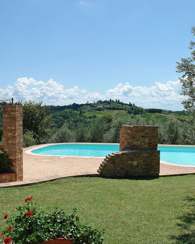 Il Casolarino: Piscine, Propriété, Paysage Naturel, Immobilier, Herbe, Arbre, Vacances, Maison, Arrière-Cour, Ciel