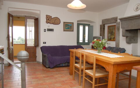La Greppia: Pièce, Propriété, Meubles, Bâtiment, Sol, Maison, Design Intérieur, Table, Salle À Manger, Immobilier