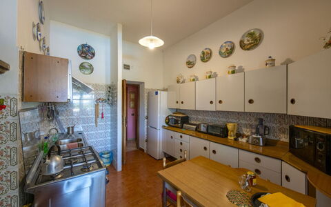 Casa Grion: Sol, Design Intérieur, Meubles, Pièce, Plafond, Sol, Principaux Appliance, Cuisine, Appareil De Cuisine, Cabinetry