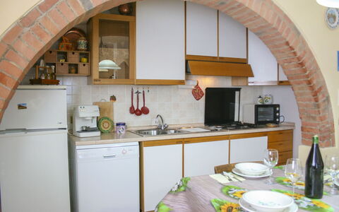 Podere San Bono: Cuisine, Appareil De Cuisine, Design Intérieur, Meubles, Principaux Appliance, Comptoir, Sol, Plafond, Table Cuisine Et Salle A Manger, Électroménager