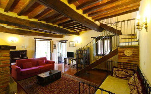 Villa Cecilia: Propriété, Pièce, Bâtiment, Design Intérieur, Plafond, Immobilier, Maison, Salon, Architecture, Meubles