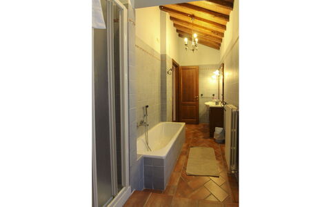 Agriturismo Ca di Vestro: Sol, Sol, Mur, Design Intérieur, Luminaire Plomberie, Bois, Plafond, Salle De Bains, Éclairage, Plomberie