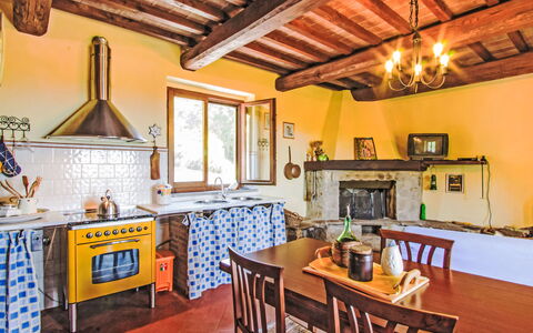 Casalini: Meubles, Domicile, Maison, Design Intérieur, Pièce, Chaise, Ferme, Villa, Tache De Bois, Cuisine