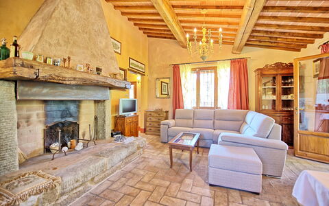 Casa Cipressi: Propriété, Pièce, Salon, Bâtiment, Design Intérieur, Domicile, Meubles, Maison, Immobilier, Biens