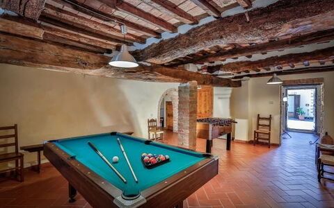 Cerretalta: Salle De Billard, Table De Billard, Pièce, Salle De Récréation, Jeux, Bassin, Propriété, Jeux Et Sports D'Intérieur, Meubles, Anglais Billard