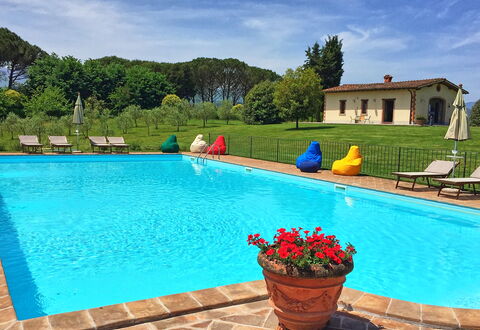 Villa Sant' Angelo: Piscine, Propriété, Vacances, Loisir, Bleu Azur, Immobilier, Maison, Été, Bâtiment, Recours