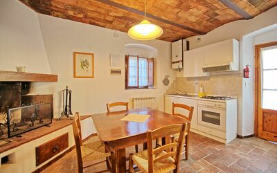 Tenuta 1: Propriété, Pièce, Meubles, Bâtiment, Maison, Cuisine, Design Intérieur, Plafond, Immobilier, Sol