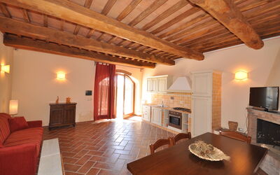 Talamone 2: Propriété, Pièce, Bâtiment, Faisceau, Meubles, Design Intérieur, Plafond, Sol, Maison, Immobilier