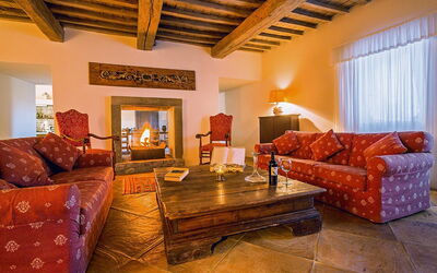 Bastia 3 - Cipressi: Salon, Pièce, Meubles, Propriété, Design Intérieur, Bâtiment, Orange, Immobilier, Plafond, Domicile