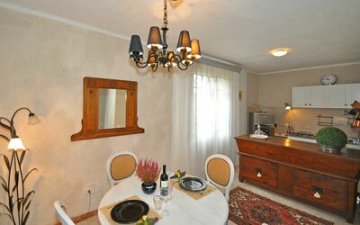 Suvereto 1: Pièce, Propriété, Design Intérieur, Salle À Manger, Meubles, Maison, Plafond, Bâtiment, Immobilier, Domicile