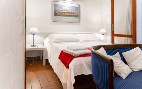 Casa Dei Lentischi: Meubles, Design Intérieur, Chambre, Lit, Sol, Sol, Domicile, Appartement, Cadre De Lit, Drap De Lit