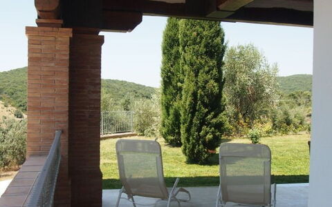 Villa Dei Cipressi: Propriété, Bâtiment, Maison, Pièce, Immobilier, Porche, Meubles, Plate-Forme, Patio, Domicile