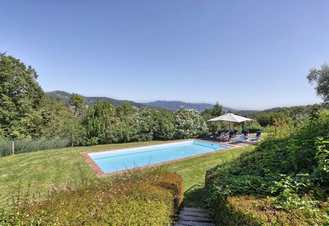 Le Pergole: Paysage Naturel, Propriété, Piscine, Immobilier, Réserve Naturelle, Biens, Maison, Paysage, Zone Rurale, Herbe