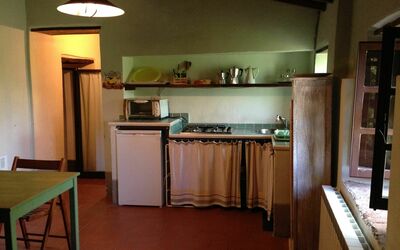 Green: Pièce, Meubles, Propriété, Comptoir, Bâtiment, Cuisine, Sol, Plafond, Design Intérieur, Dur