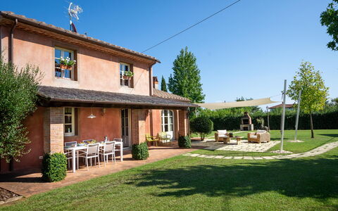 Le Vigne 6: Plante, Ciel, Bâtiment, Propriété, Fenêtre, Arbre, Maison, Lot Terre, Porte, Herbe