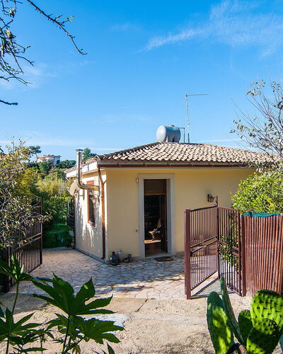 Vista Mare Noto: Propriété, Maison, Domicile, Immobilier, Chalet, Bâtiment, Botanique, Plante, Arbre, Biens