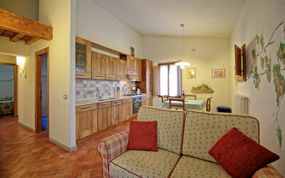 Vite: Pièce, Propriété, Bâtiment, Meubles, Design Intérieur, Maison, Salon, Sol, Immobilier, Table