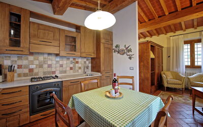 Nido: Pièce, Propriété, Meubles, Cuisine, Bâtiment, Comptoir, Maison, Design Intérieur, Cabinetry, Domicile
