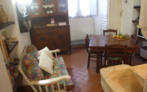 Appartamento Le Volte: Pièce, Propriété, Meubles, Sol, Salon, Maison, Design Intérieur, Table, Bâtiment, Dur